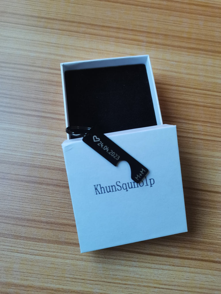 KhunSqunolp Custom Spotify Code Black Keychain