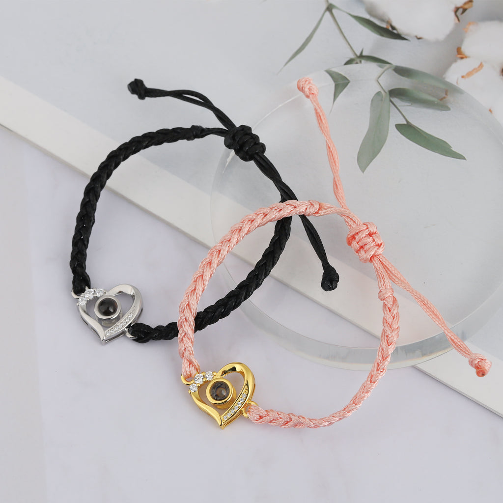 New heart projection bracelet