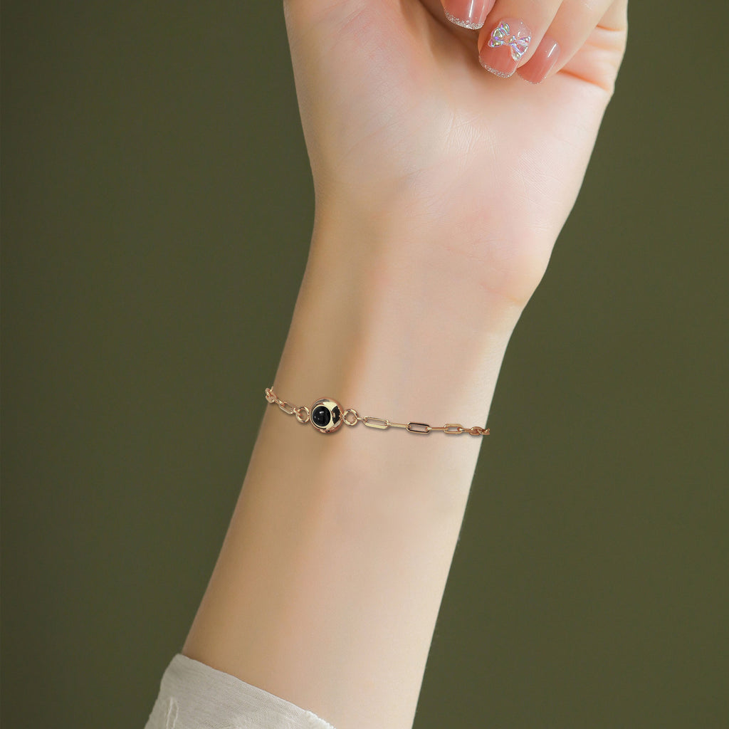 22111202Projection bracelet