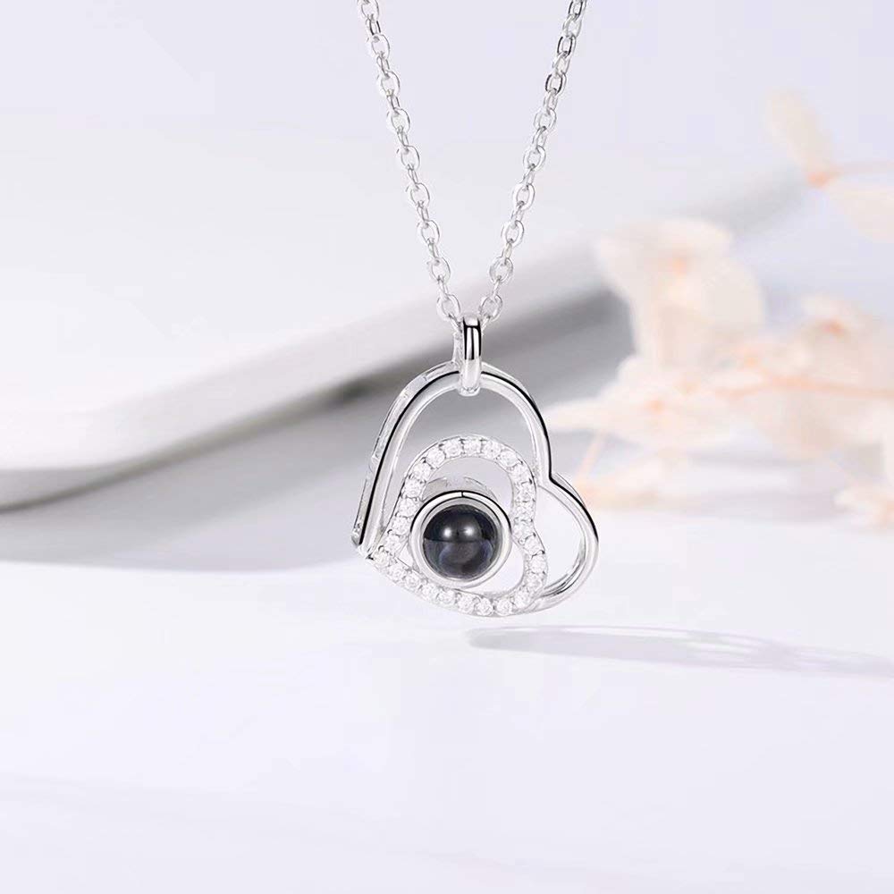 projection necklace J